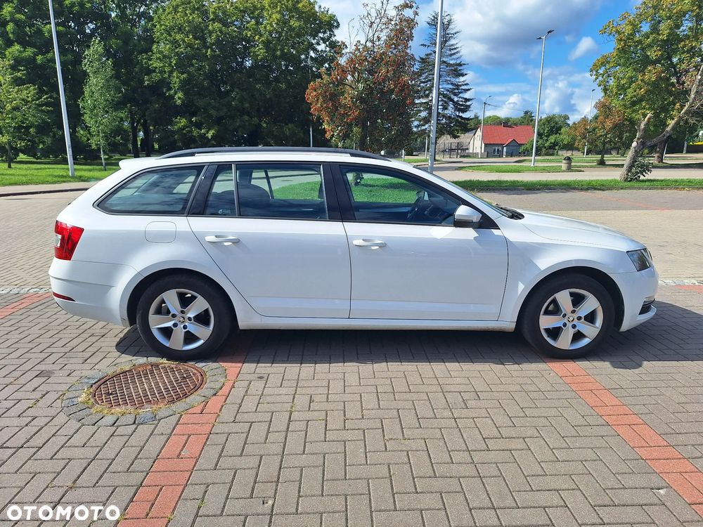 Skoda Octavia 2.0 TDI Ambition - 6