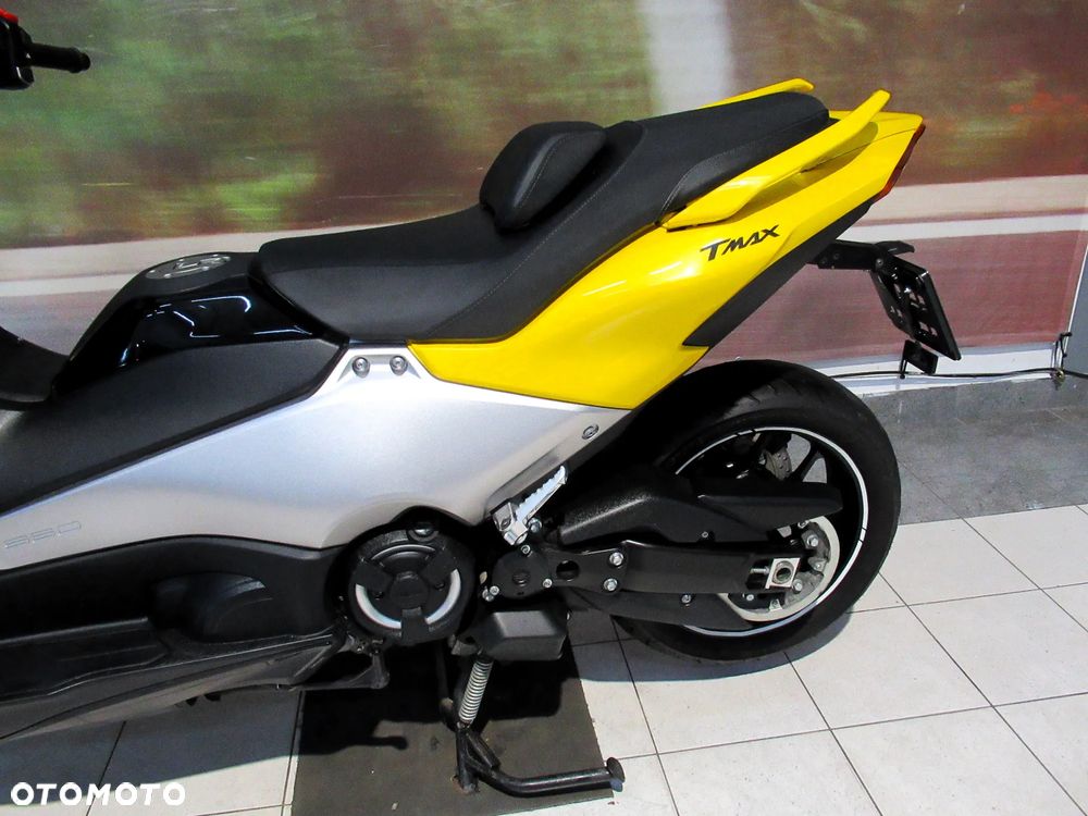 Yamaha Tmax - 21