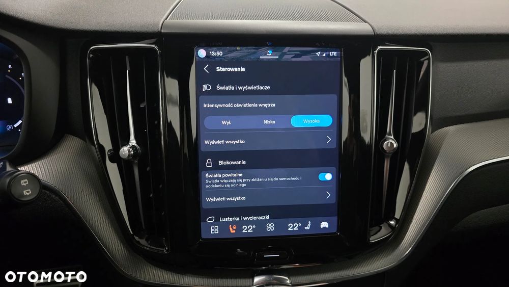Volvo XC 60 B4 D Plus Dark - 31