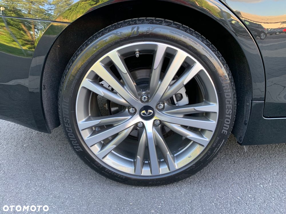 Infiniti Q50 2.0t Sport Sound Studio by Bose - 11