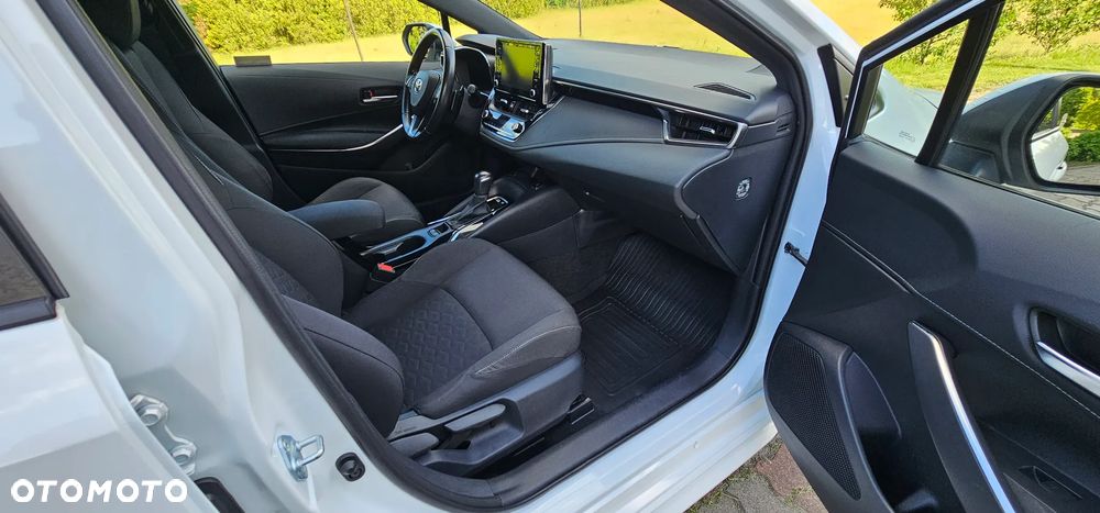 Toyota Corolla 2.0 Hybrid Comfort - 22
