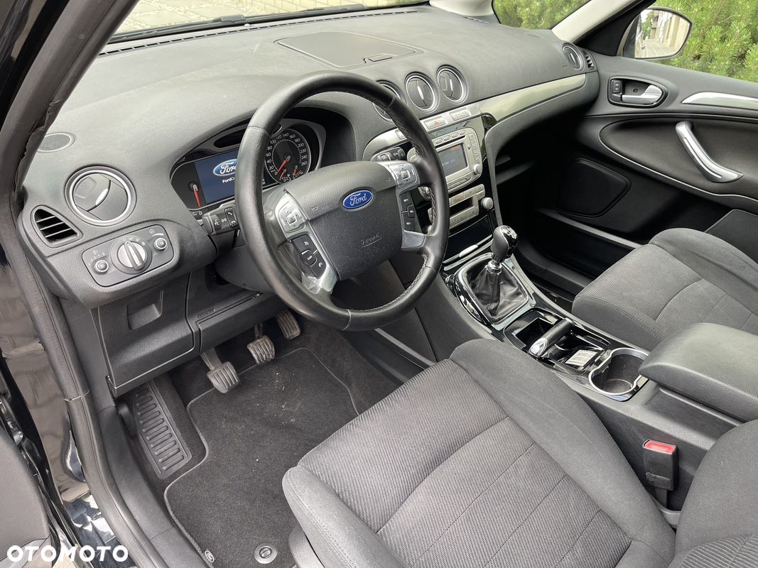 Ford S-Max - 20