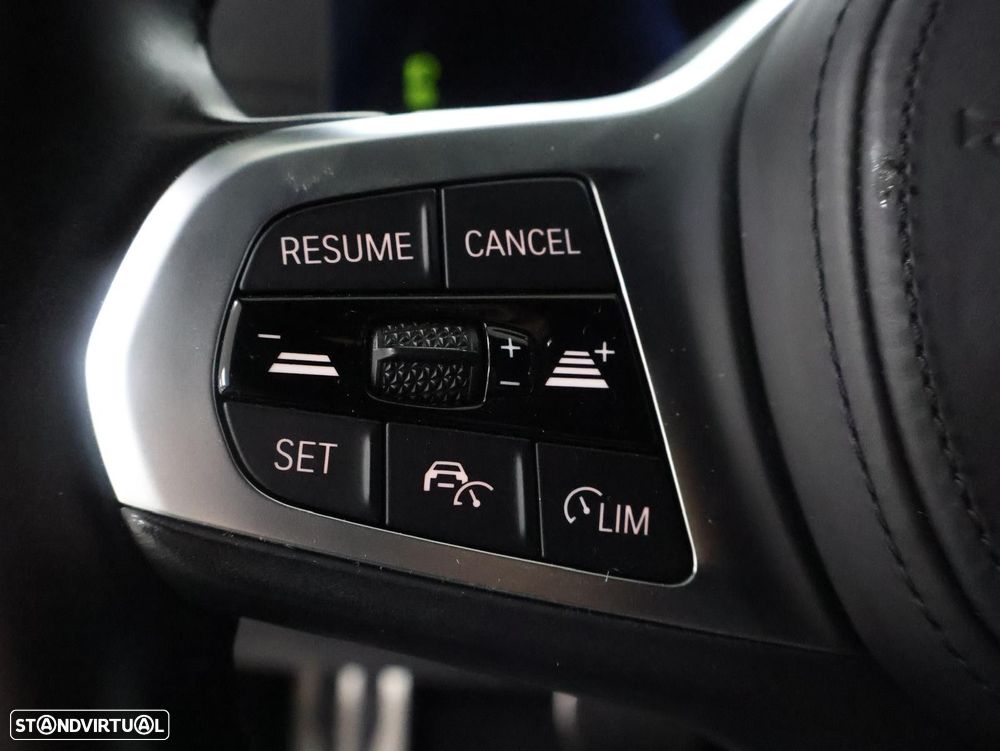 BMW i4 eDrive40 Pack Desportivo M - 17