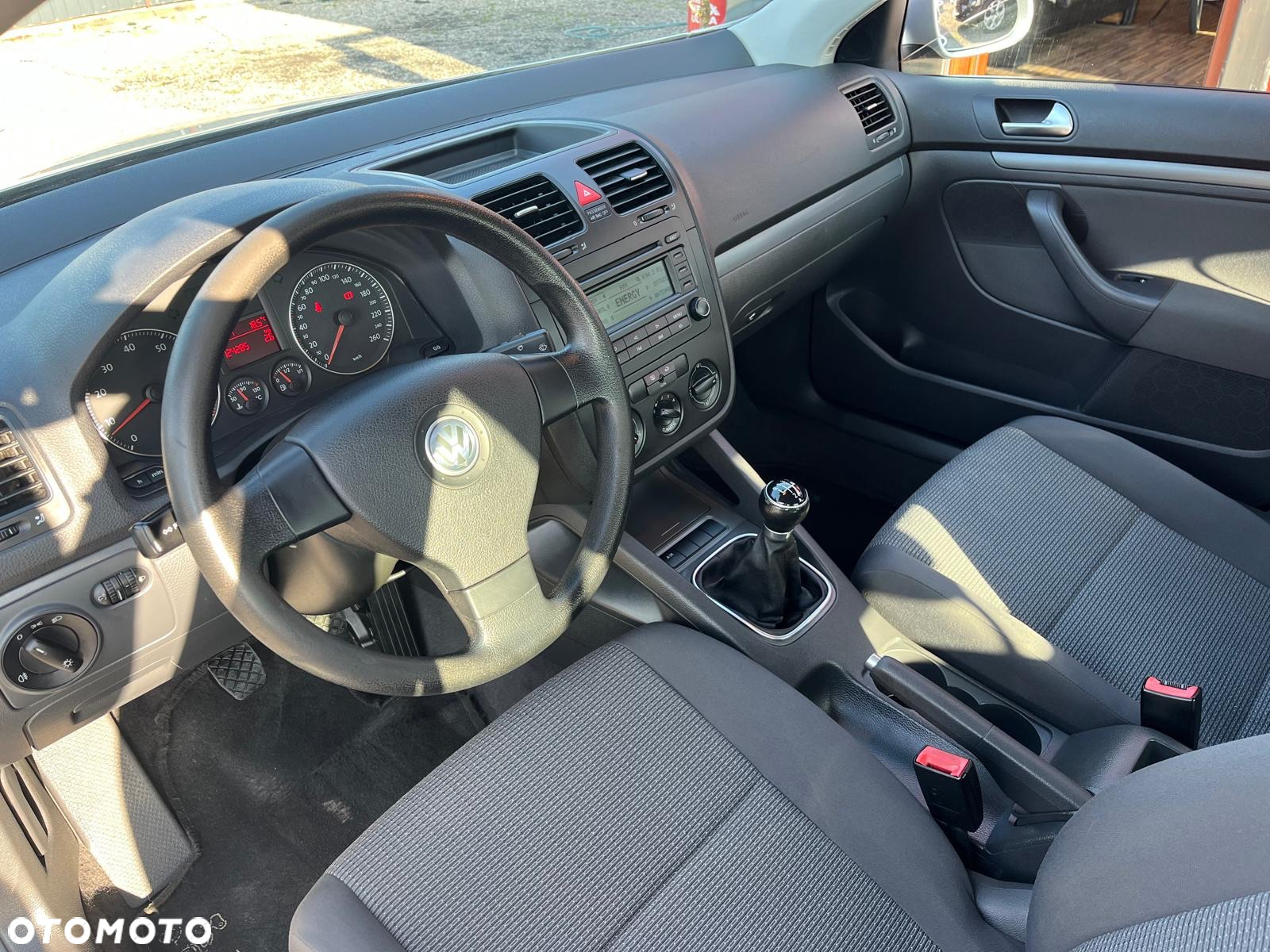 Volkswagen Jetta 1.6 Comfortline - 7