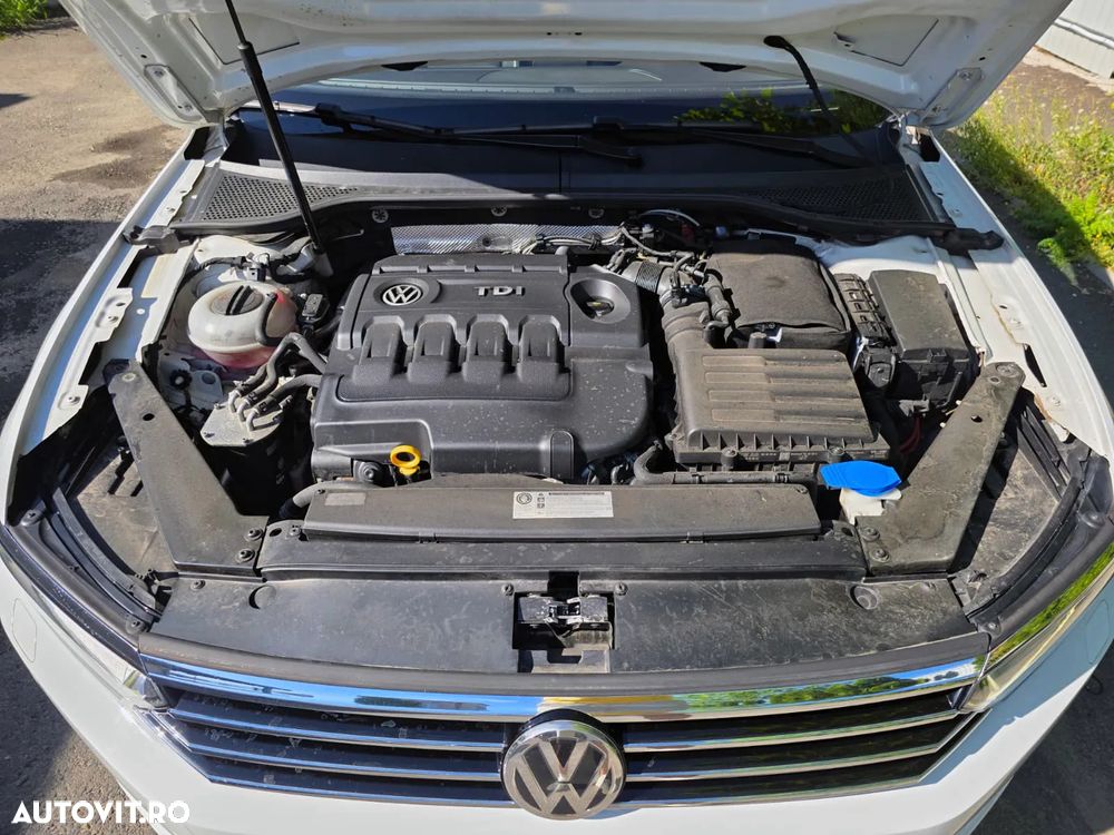 Volkswagen Passat 2.0 TDI DSG Highline - 20