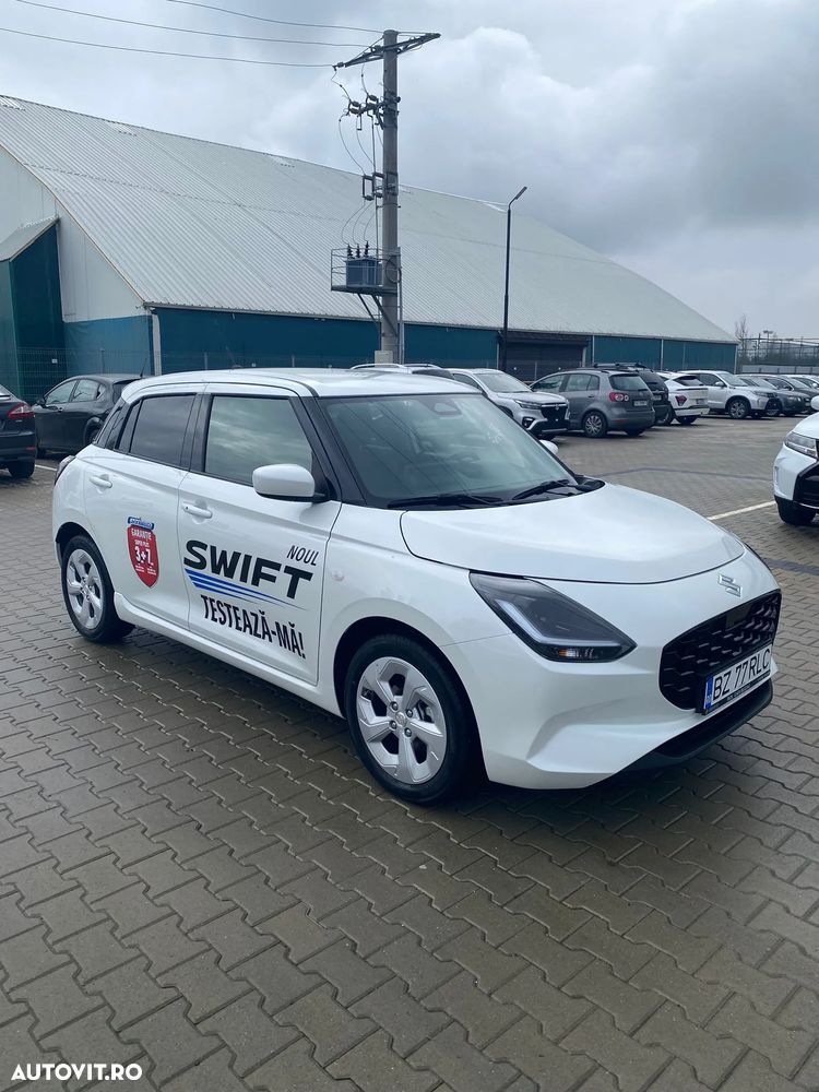 Suzuki Swift 1.2 Dualjet 12V MHEV Passion - 1