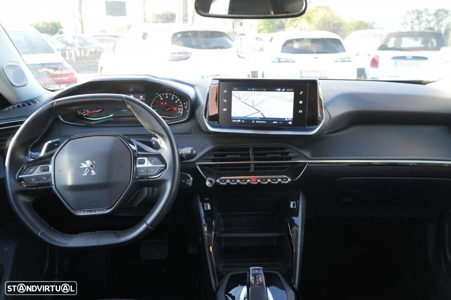 Peugeot 2008 1.2 PureTech Active EAT8 - 7