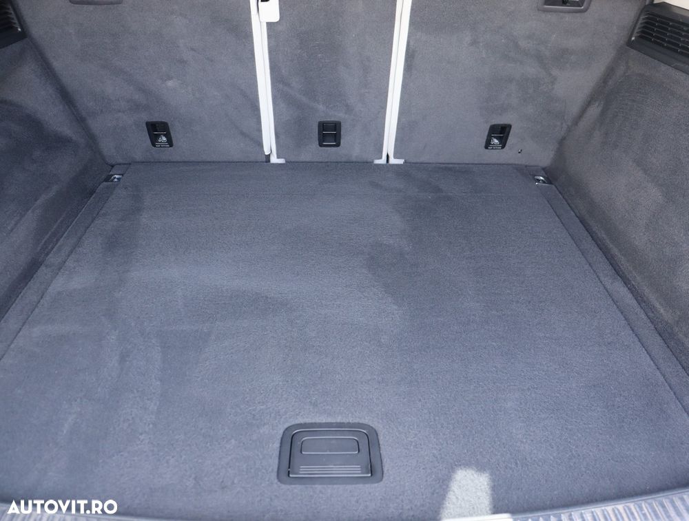 Volkswagen Touareg V6 TDI Elegance - 28