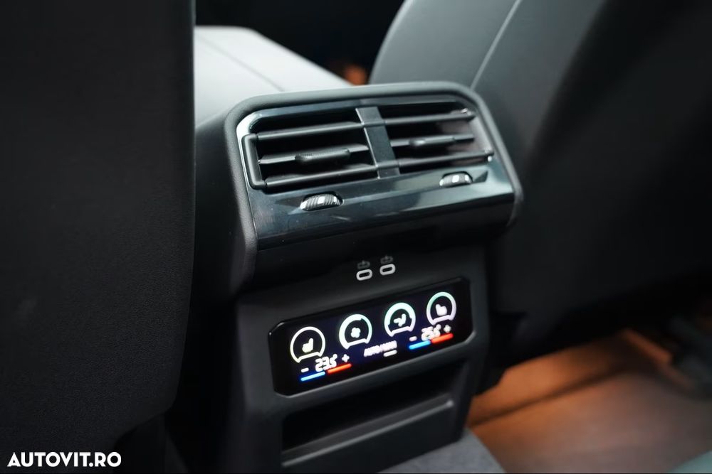 BMW Seria 5 520d Aut. - 30
