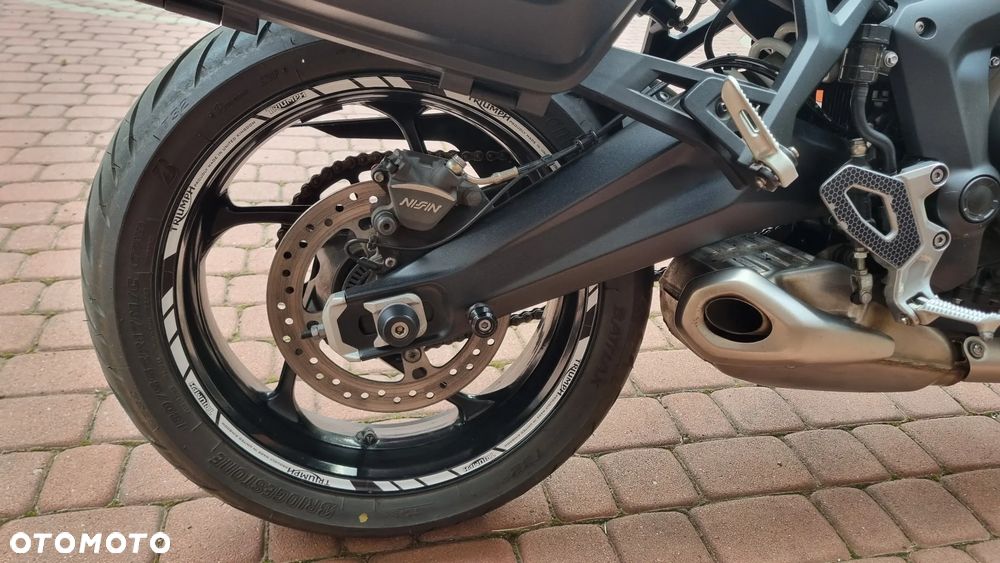 Triumph Tiger - 23