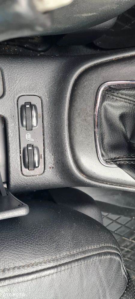 Toyota Avensis 2.0 VVT-i Prestige - 21