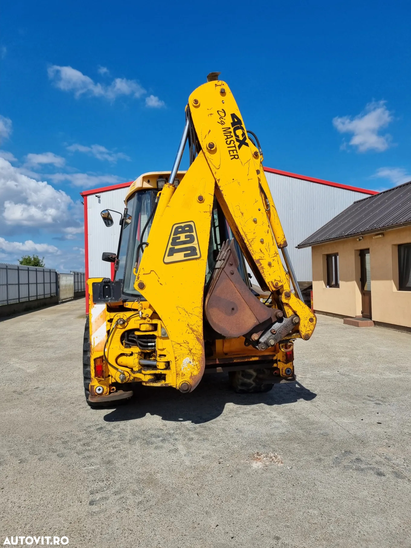 JCB 4CX - 10