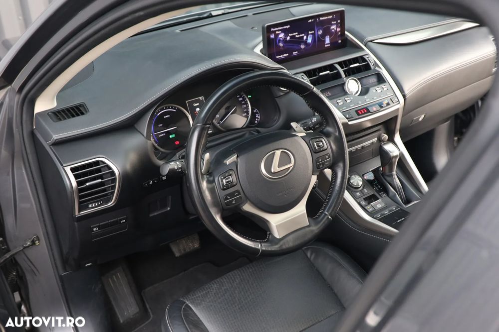 Lexus Seria NX 300h AWD Executive Plus - 37