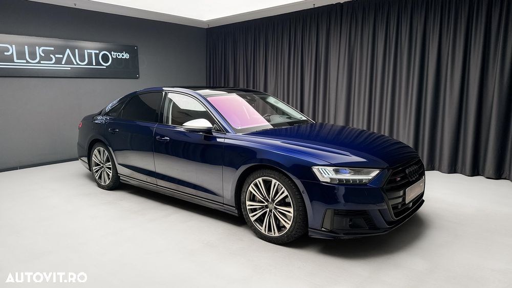 Audi S8