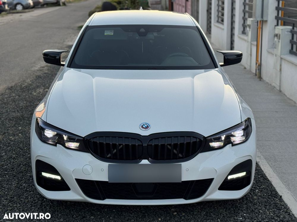 BMW Seria 3 330e Aut. M Sport - 9