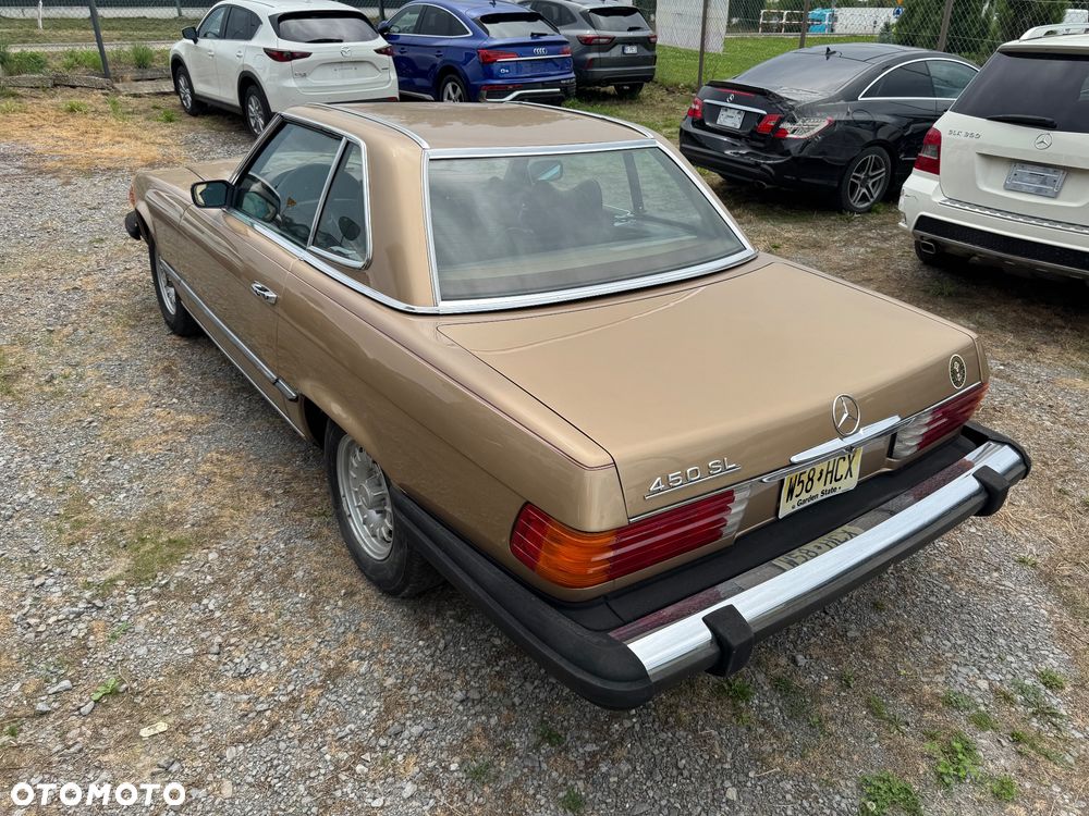 Mercedes-Benz SL - 22