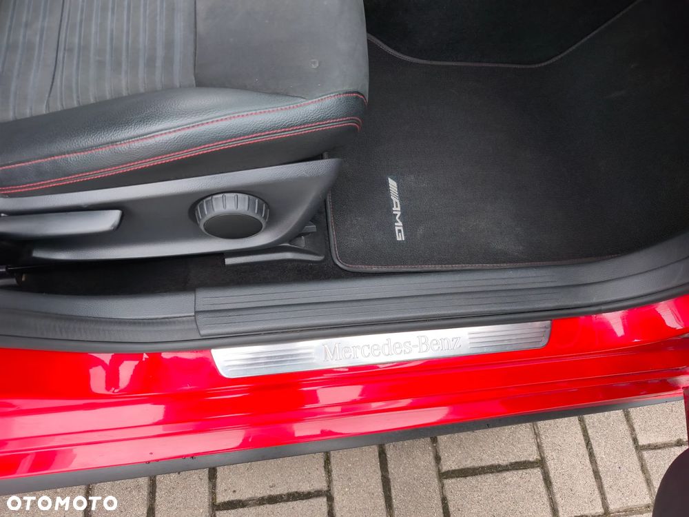 Mercedes-Benz Klasa A 180 (BlueEFFICIENCY) 7G-DCT AMG Sport - 34
