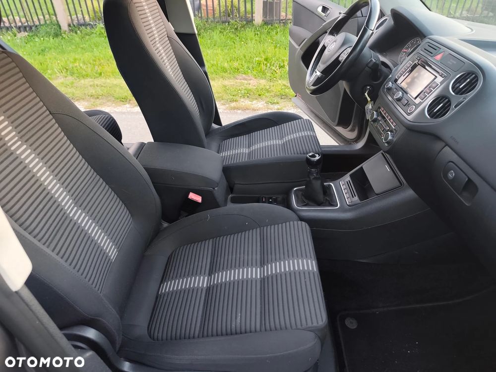 Volkswagen Tiguan - 19