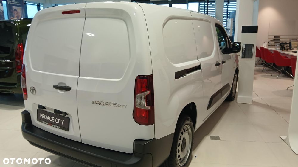 Toyota Proace City - 3