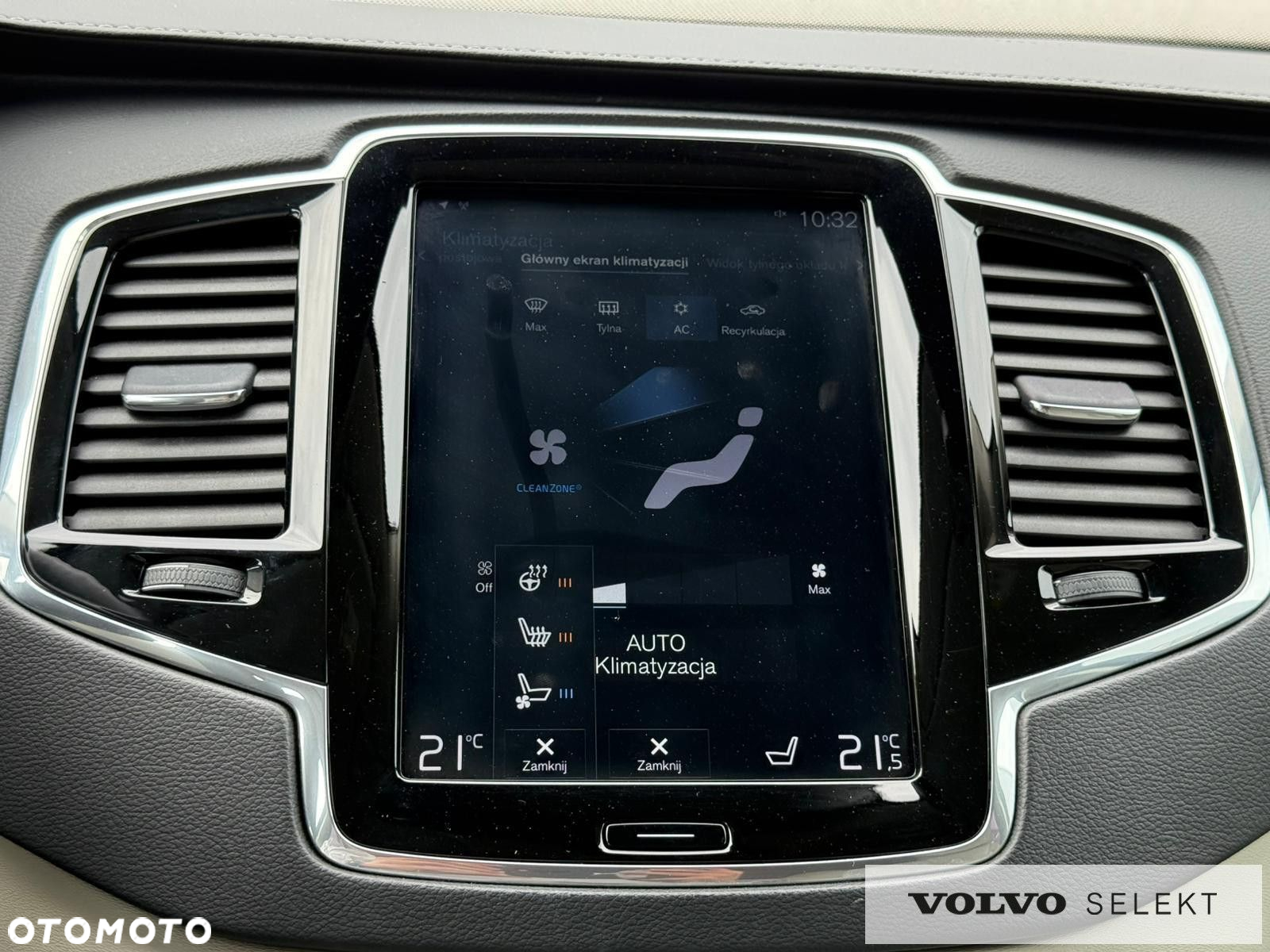 Volvo XC 90 - 30
