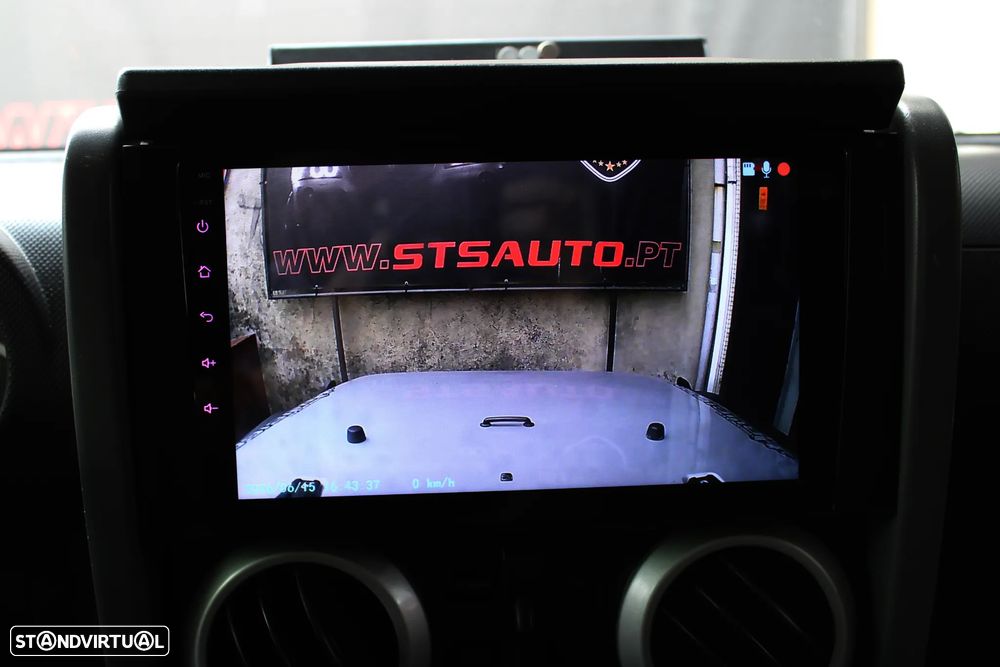 Jeep Wrangler 2.8 CRD ATX Sport - 42