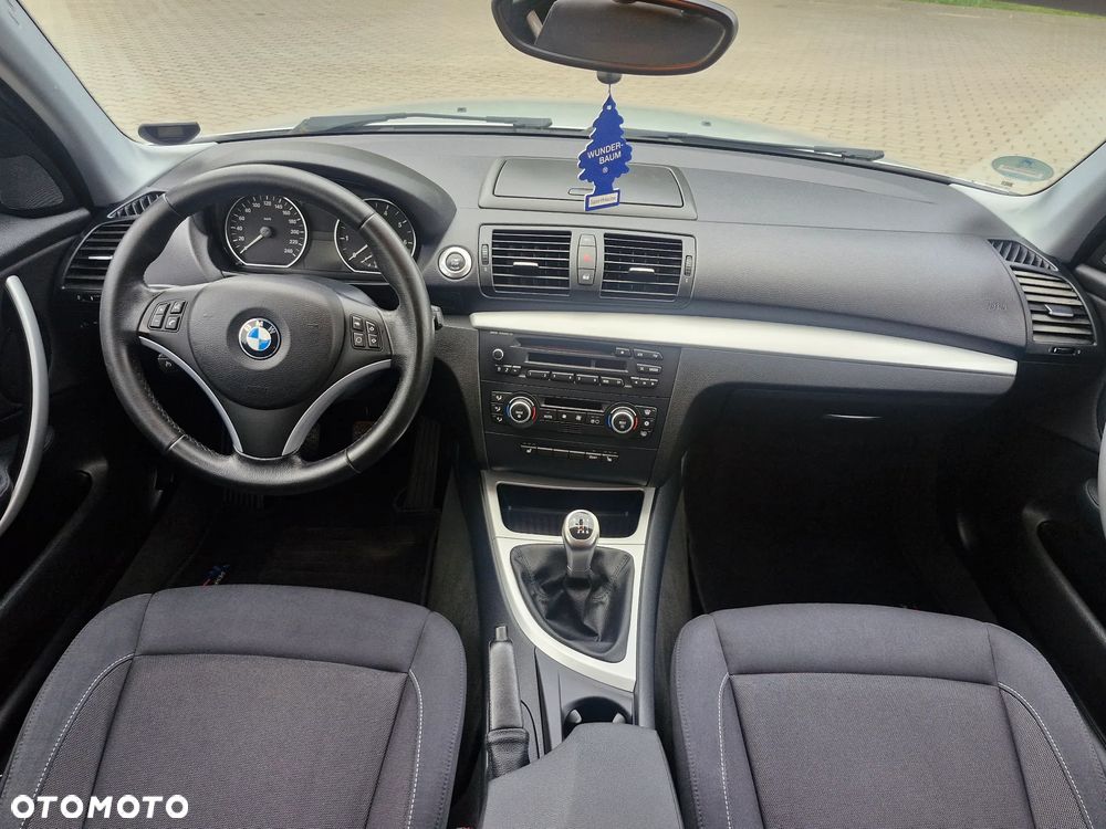 BMW Seria 1 - 26