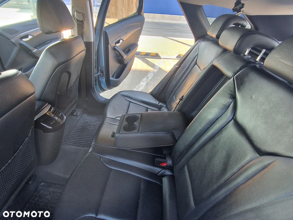 Hyundai i40 1.7 CRDi Comfort + - 23