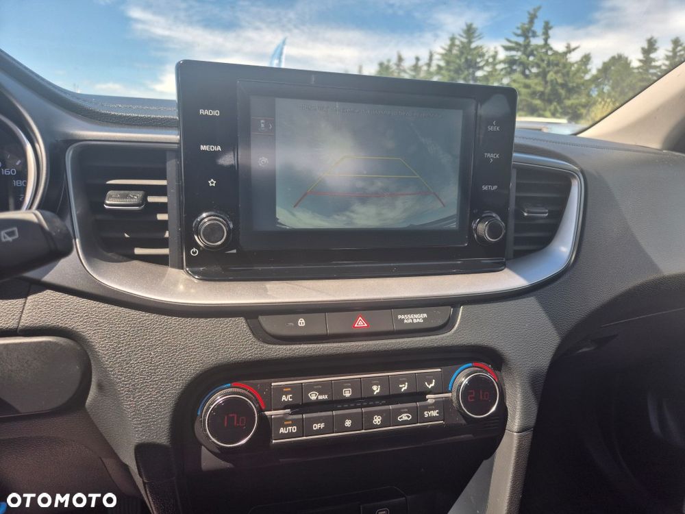 Kia Ceed 1.5 T-GDI M - 9