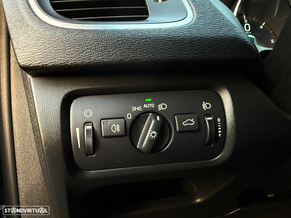 Volvo V40 1.6 D2 Momentum - 17