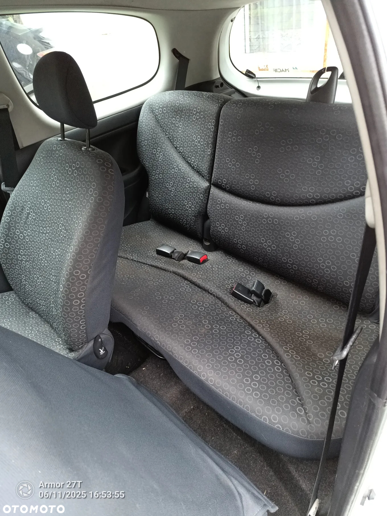 Toyota Yaris 1.0 Base - 6