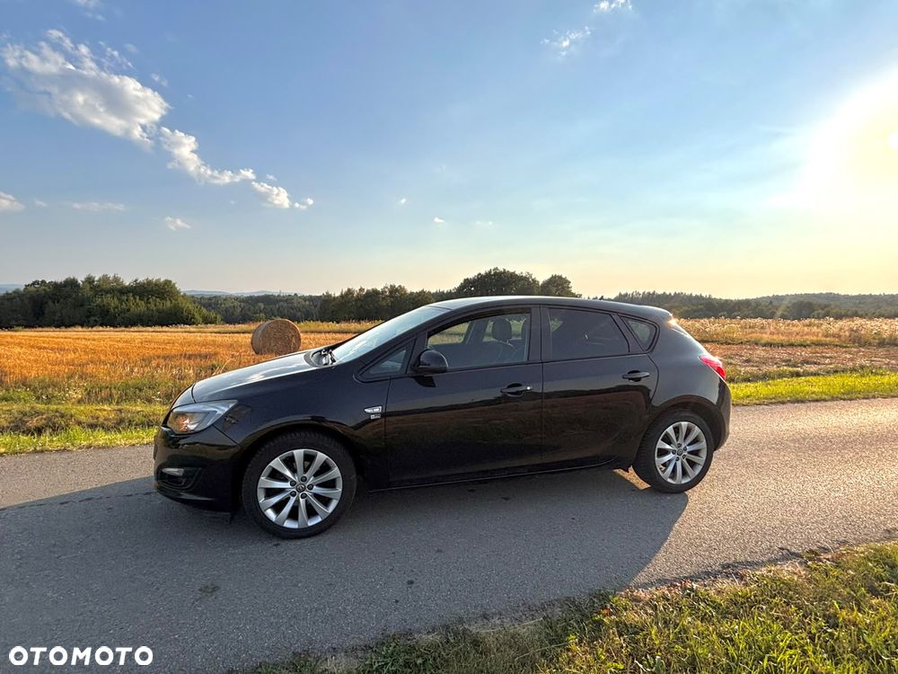 Opel Astra 1.4 - 5