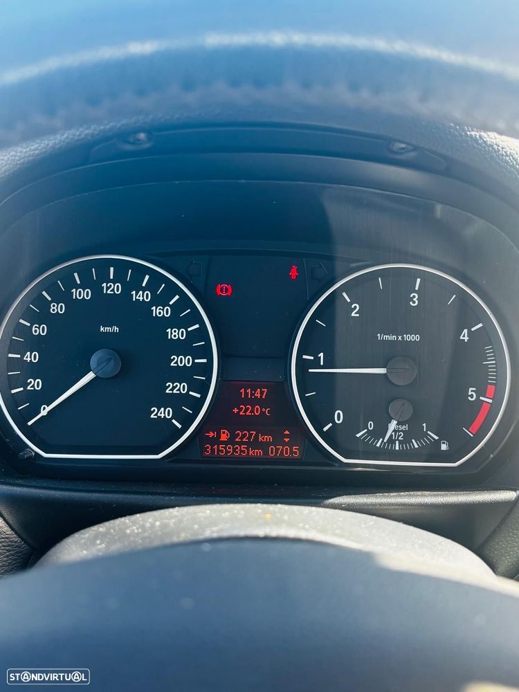BMW 118 d - 4