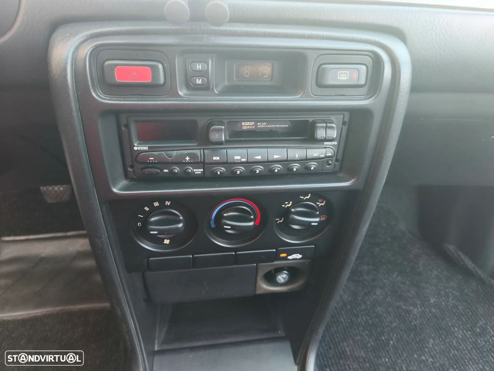 Honda Civic 1.5i LS - 6