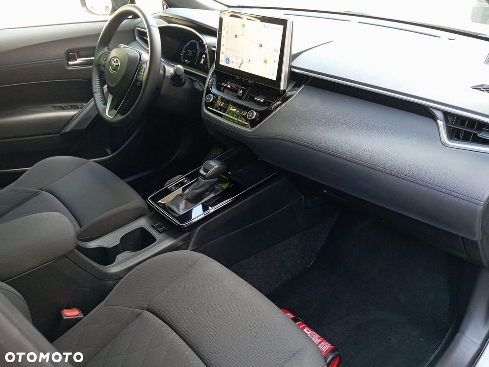Toyota Corolla Cross - 11