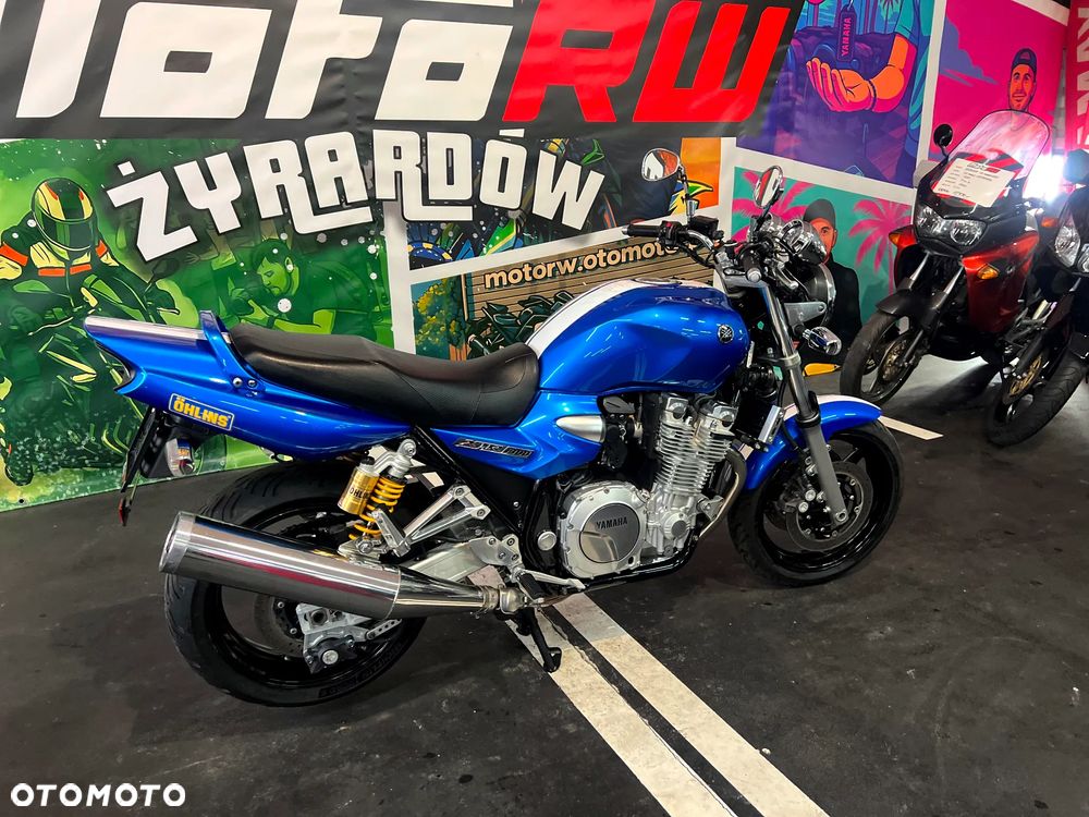 Yamaha XJR - 7