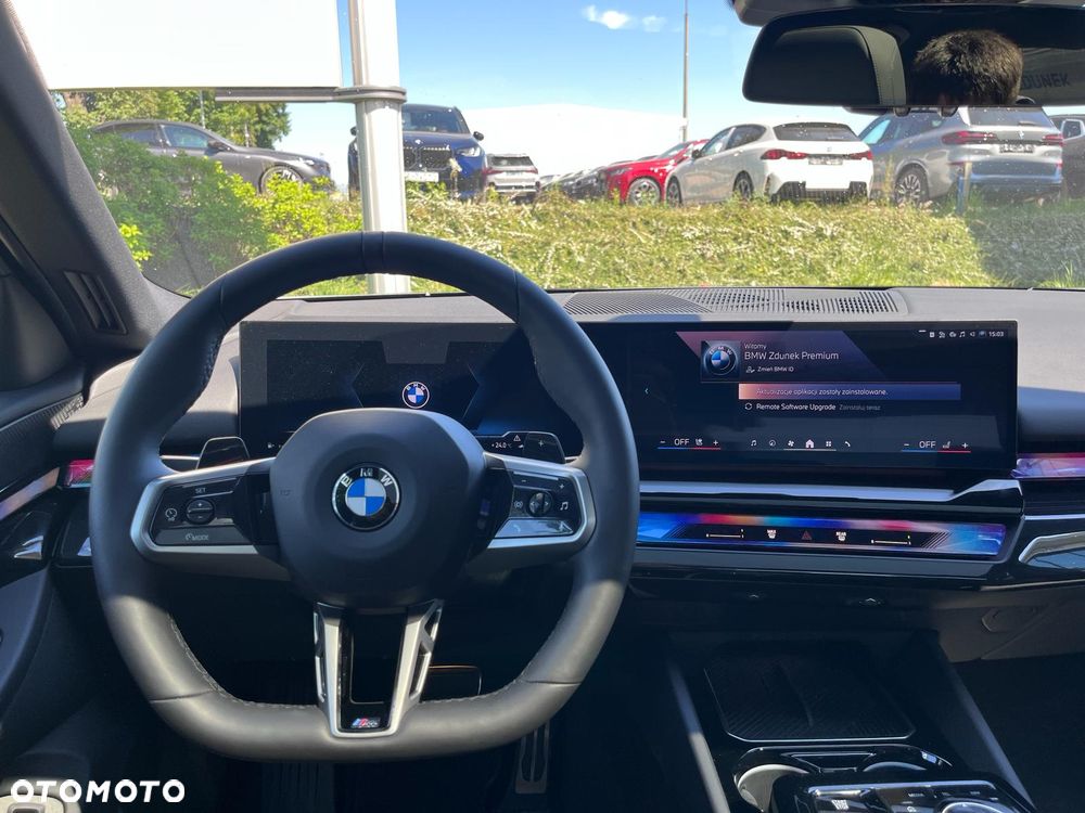 BMW Seria 5 520d xDrive mHEV - 18