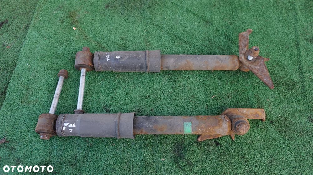 Renault Trafic II Opel Vivaro Nissan Primastar 2.0 DCI amortyzator tyl tylny lewy prawy