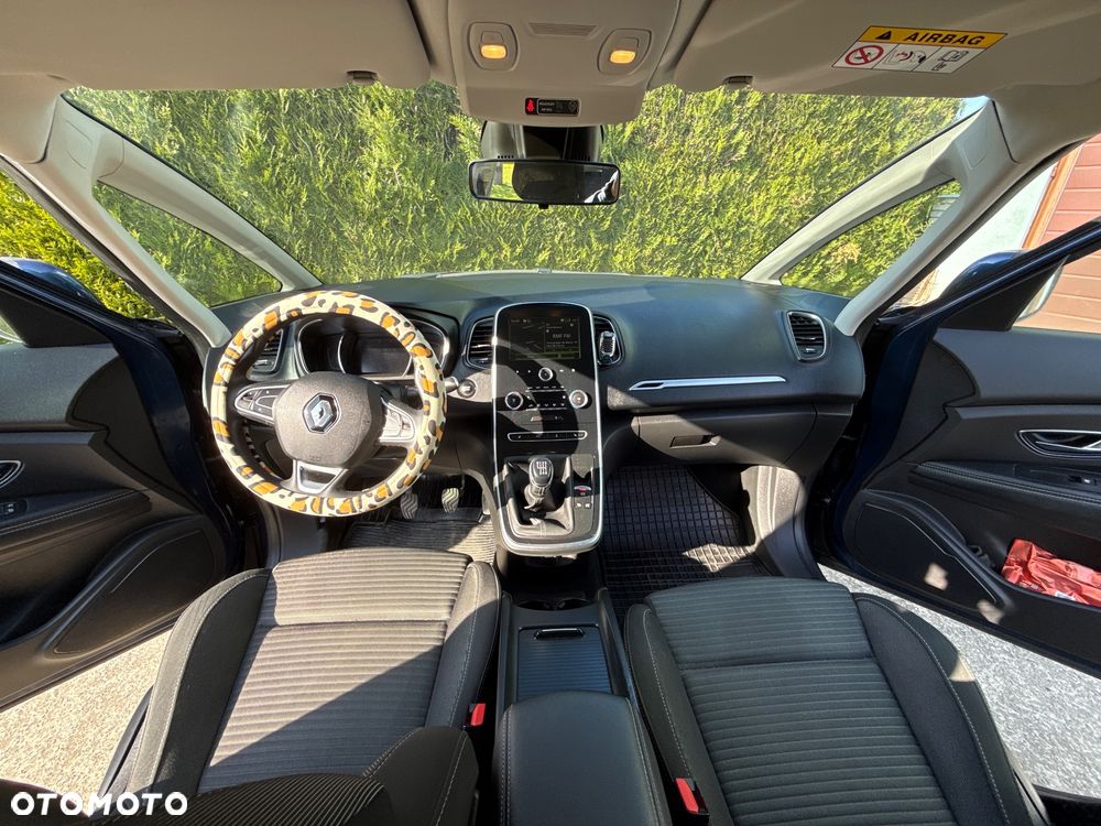 Renault Scenic - 11