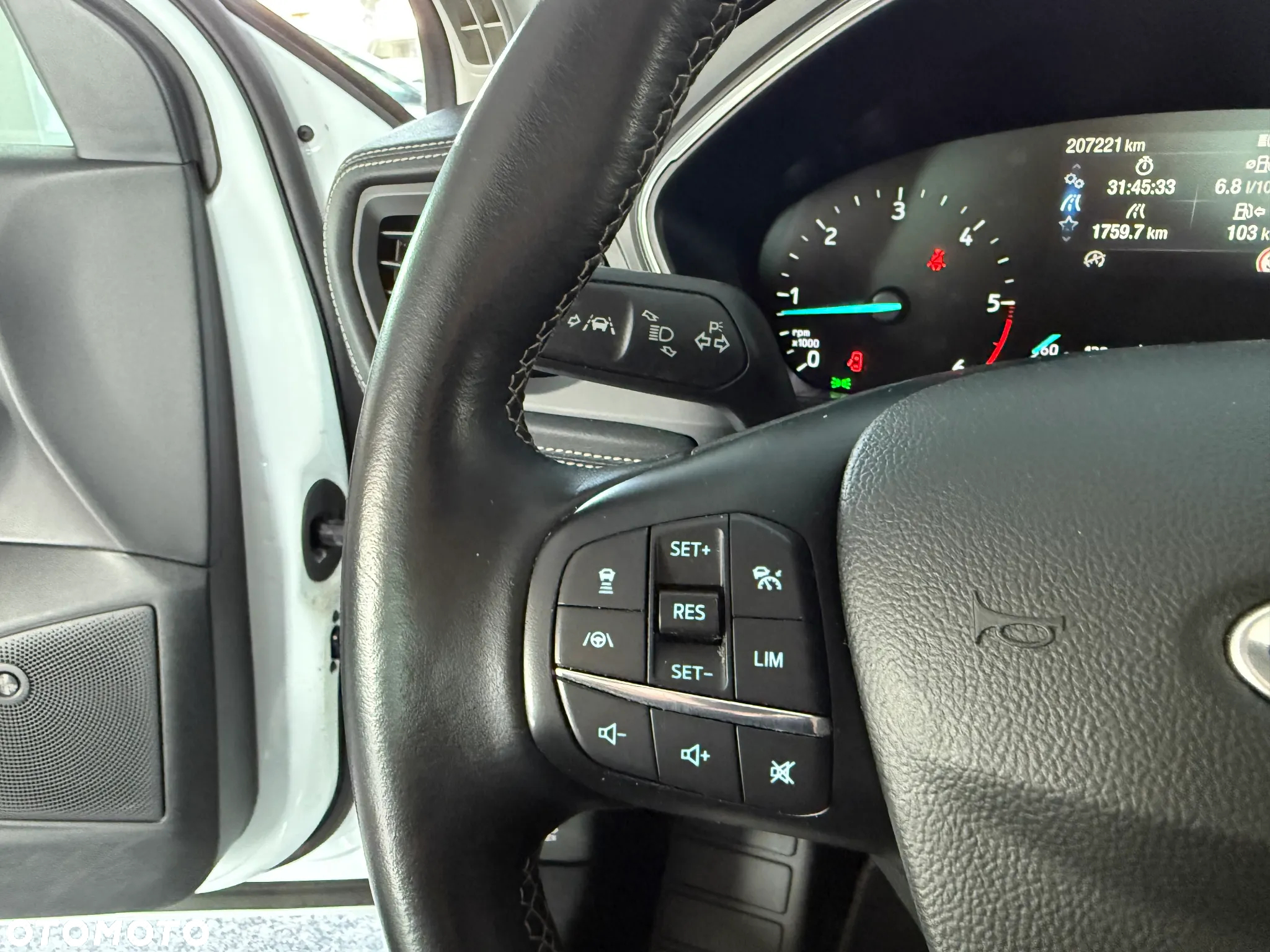 Ford Focus 1.5 EcoBlue Vignale - 32
