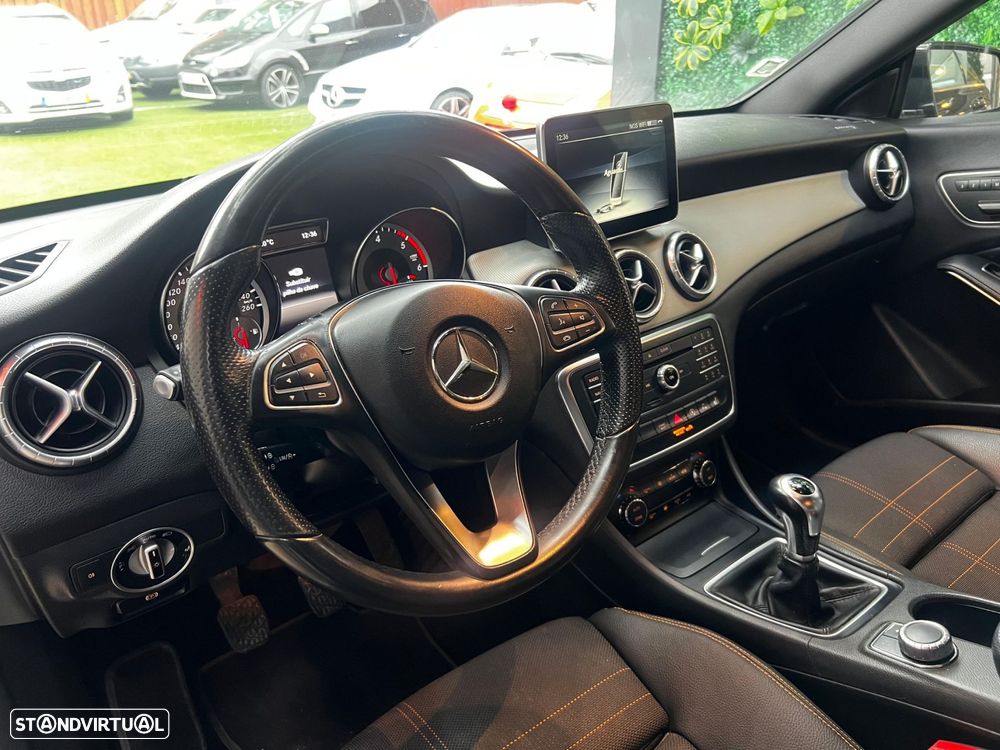 Mercedes-Benz CLA 180 d Shooting Brake - 9