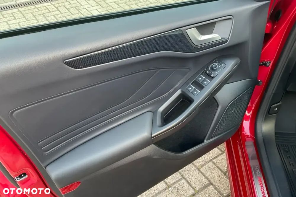 Ford Focus 2.3 EcoBoost ST X - 9