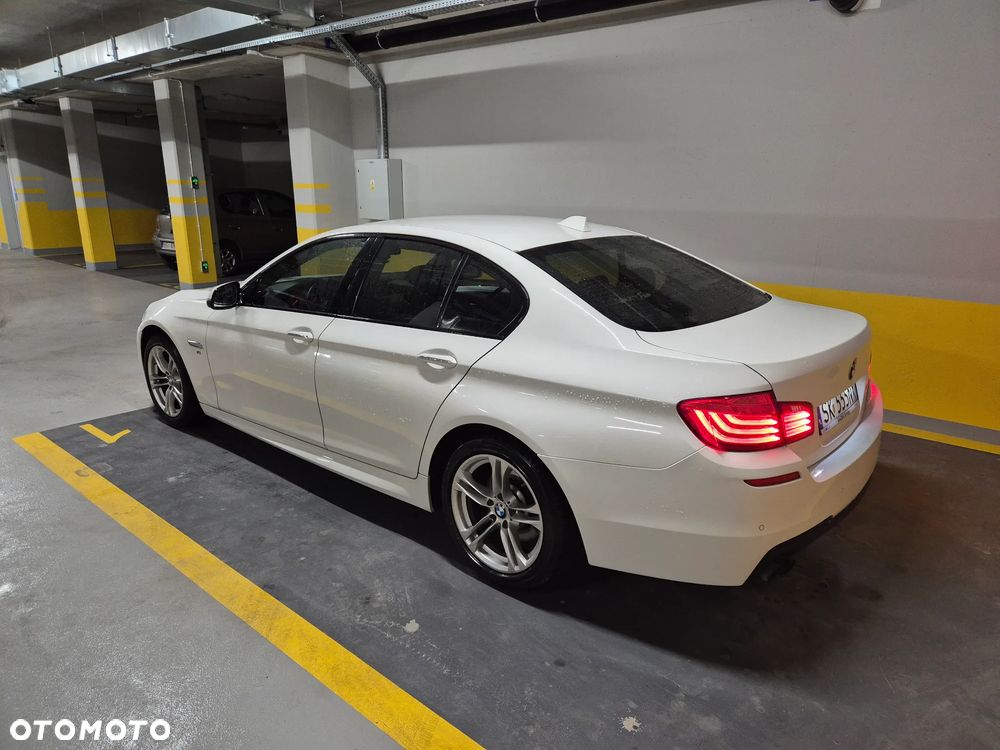 BMW Seria 5 520d M Sport - 3