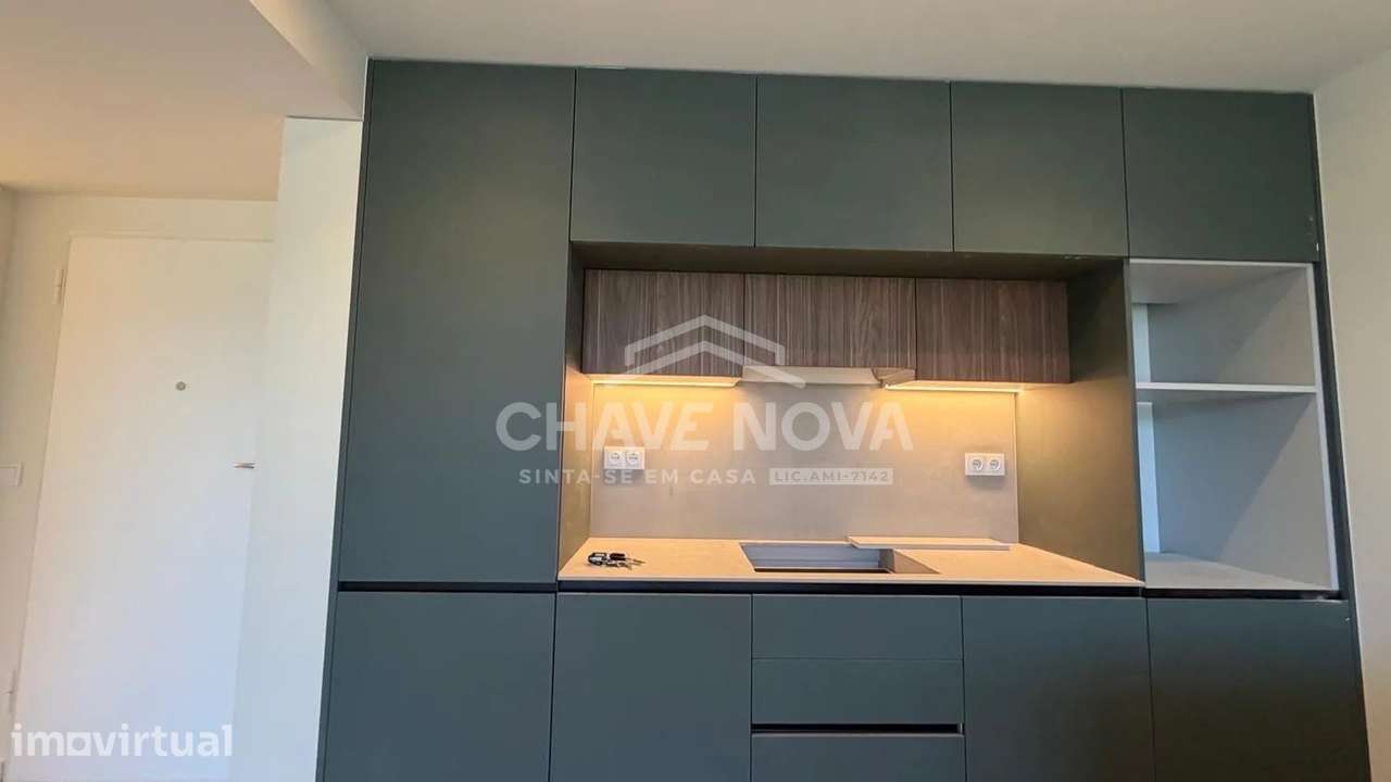 T1 Novo c/ Lugar de Garagem em Mafamude (Gaiashopping) - Grande imagem: 4/27