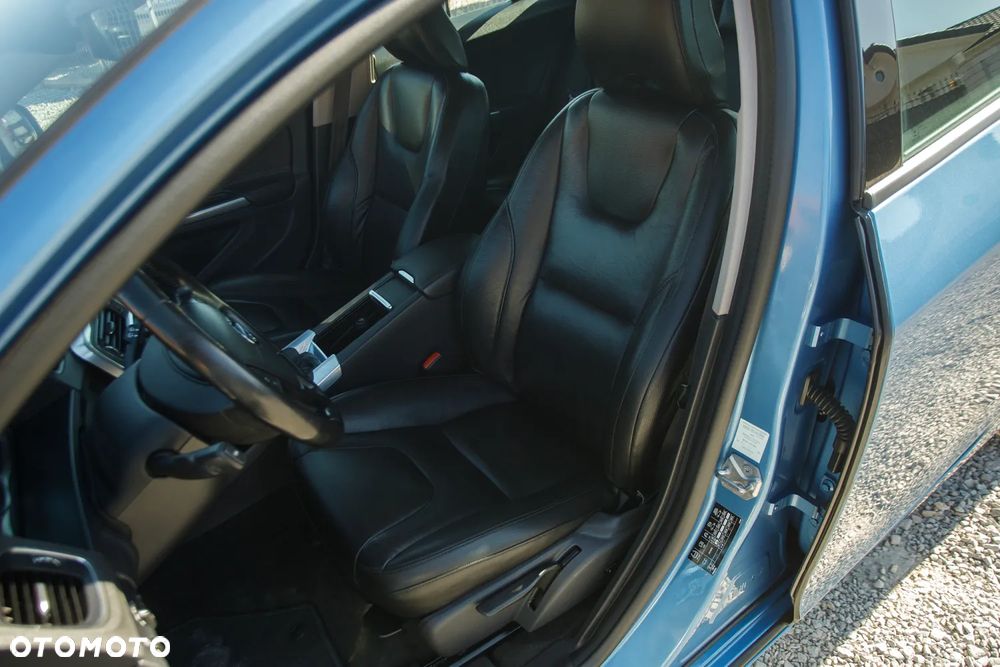 Volvo V60 D3 Geartronic Momentum - 7