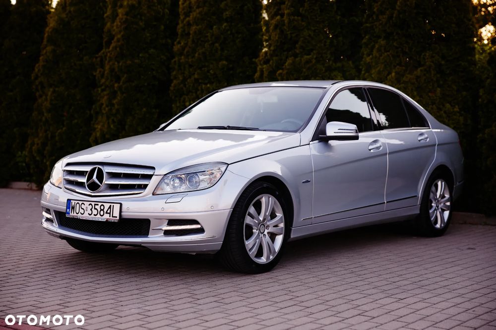 Mercedes-Benz Klasa C 220 CDI 7G-TRONIC Avantgarde Edition - 13