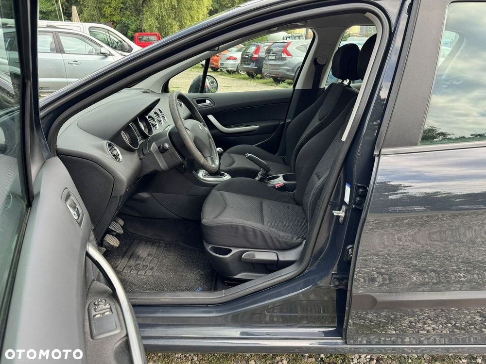 Peugeot 308 95 VTi Tendance - 22