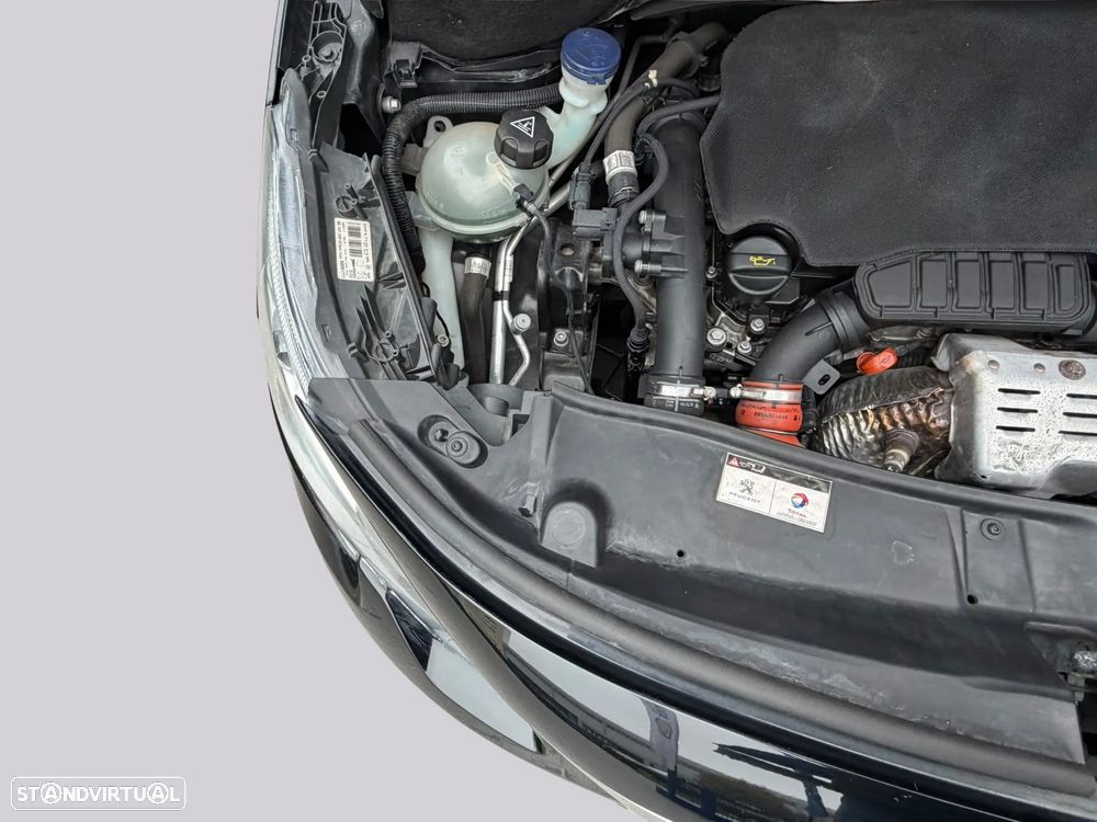Peugeot 2008 1.2 PureTech Allure - 41