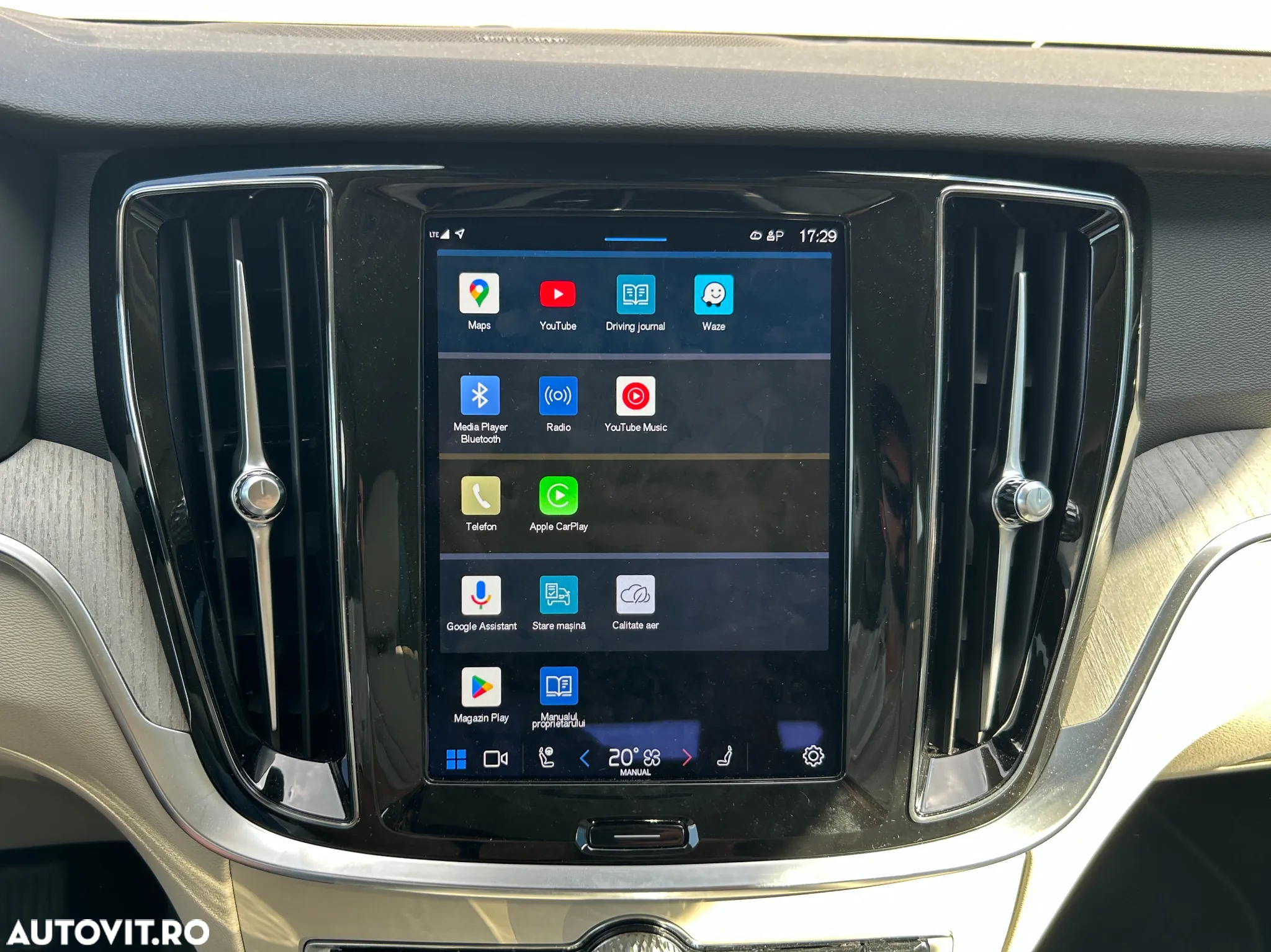 Volvo V60 B4 MHEV AT Plus Dark - 27