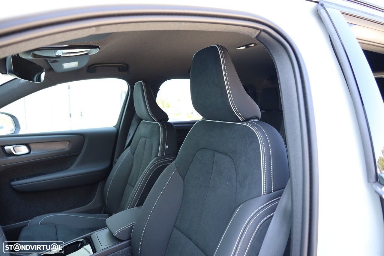 Volvo EX40 82 kWh Single Motor Extended Range Plus - 8