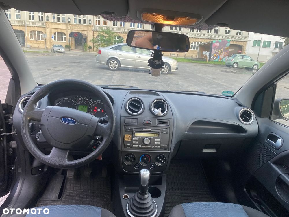 Ford Fiesta 1.25 - 10